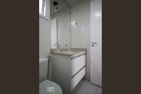 Apartamento para alugar com 134m², 3 quartos e 3 vagasBanheiro do quarto 1