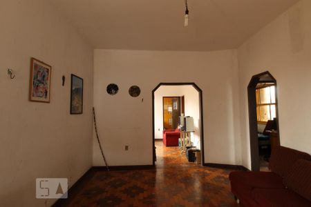 Sala de casa para alugar com 3 quartos, 400m² em Medianeira, Porto Alegre