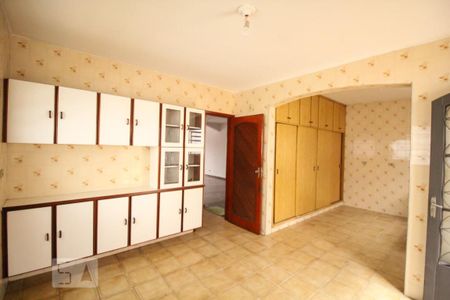 Casa à venda com 260m², 5 quartos e 4 vagas Casa à venda com 260m², 5 quartos e 4 vagasCozinha