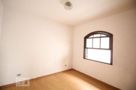 Casa à venda com 260m², 5 quartos e 4 vagas Casa à venda com 260m², 5 quartos e 4 vagasQuarto 1