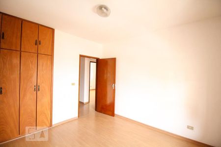 Casa à venda com 260m², 5 quartos e 4 vagas Casa à venda com 260m², 5 quartos e 4 vagasQuarto 3