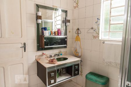 Casa à venda com 150m², 3 quartos e 2 vagasBanheiro