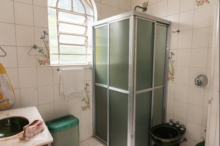 Casa à venda com 150m², 3 quartos e 2 vagasBanheiro