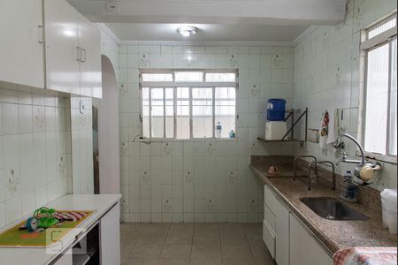 Casa à venda com 150m², 3 quartos e 2 vagasCozinha