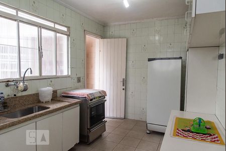 Casa à venda com 150m², 3 quartos e 2 vagasCozinha