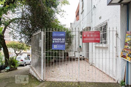 Casa à venda com 150m², 3 quartos e 2 vagasFachada