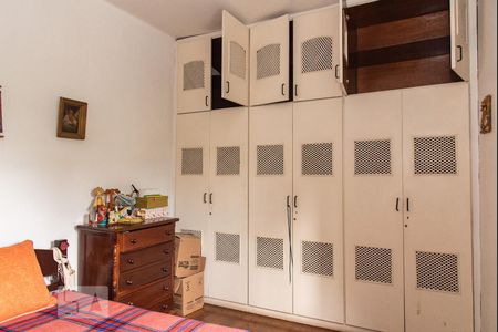 Casa à venda com 150m², 3 quartos e 2 vagasQuarto 2