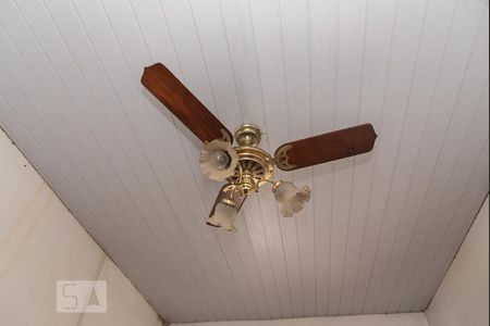 Casa à venda com 150m², 3 quartos e 2 vagasVentilador