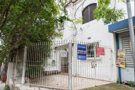 Casa à venda com 150m², 3 quartos e 2 vagasFachada