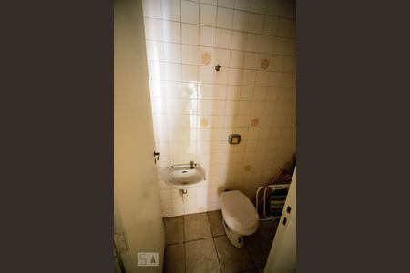 Casa à venda com 175m², 4 quartos e 2 vagasSuite Empregada