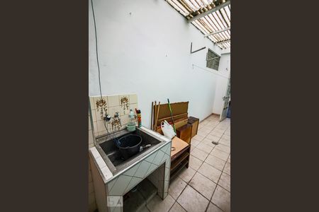 Casa à venda com 175m², 4 quartos e 2 vagasLavanderia