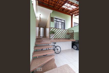 Casa à venda com 300m², 3 quartos e 2 vagasEntrada da casa