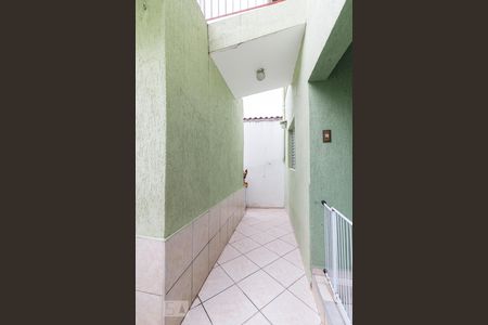 Casa à venda com 300m², 3 quartos e 2 vagasQuintal - fundos