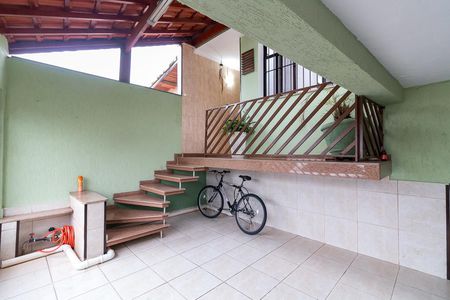Casa à venda com 300m², 3 quartos e 2 vagasGaragem