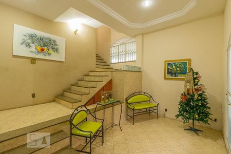 Sala de Casa com 4 quartos, 380m² Campo Grande