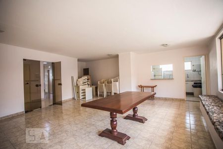 Apartamento para alugar com 69m², 2 quartos e 1 vagaÁrea comum - Salão de festas