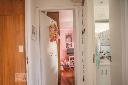 Apartamento para alugar com 69m², 2 quartos e 1 vagaCorredor Quartos