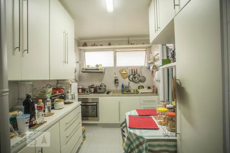 Apartamento para alugar com 69m², 2 quartos e 1 vagaCozinha