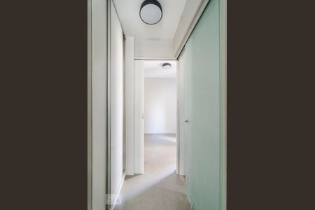 Apartamento à venda com 45m², 1 quarto e 1 vaga Apartamento à venda com 45m², 1 quarto e 1 vagaCorredor