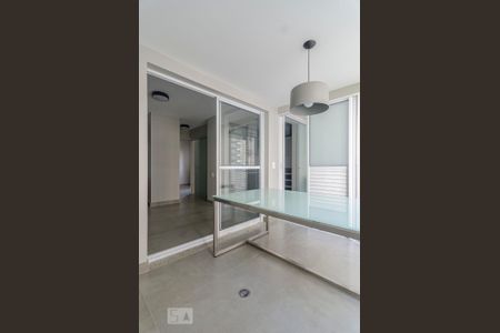 Apartamento à venda com 45m², 1 quarto e 1 vaga Apartamento à venda com 45m², 1 quarto e 1 vagaVaranda