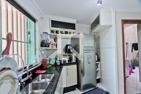 Casa à venda com 250m², 3 quartos e 4 vagas Casa à venda com 250m², 3 quartos e 4 vagasCozinha