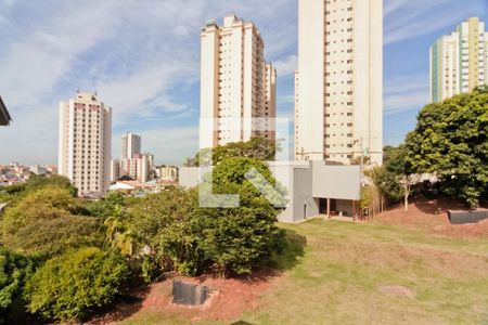 Casa à venda com 250m², 3 quartos e 4 vagas Casa à venda com 250m², 3 quartos e 4 vagasSuíte