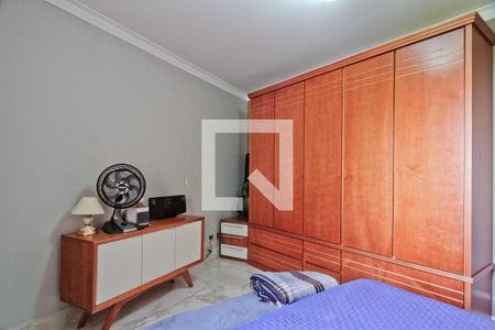 Casa à venda com 250m², 3 quartos e 4 vagas Casa à venda com 250m², 3 quartos e 4 vagasSuíte