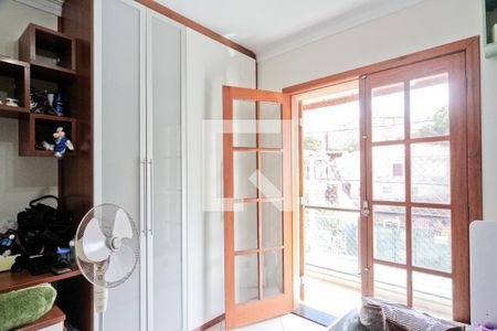 Casa à venda com 250m², 3 quartos e 4 vagas Casa à venda com 250m², 3 quartos e 4 vagasQuarto 1