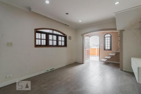 Sala de casa à venda com 2 quartos, 225m² em Jardim Oriental, São Paulo
