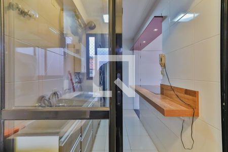 Apartamento à venda com 73m², 2 quartos e 1 vaga Apartamento à venda com 73m², 2 quartos e 1 vagaCozinha e Área de Serviço