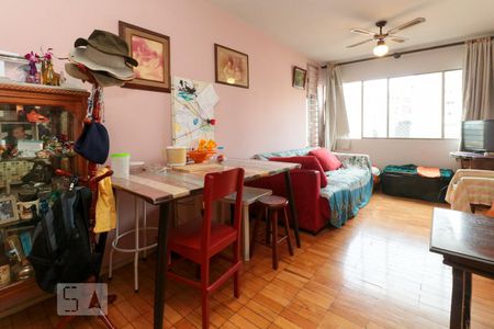 Apartamento à venda com 90m², 3 quartos e sem vaga Apartamento à venda com 90m², 3 quartos e sem vagaSala