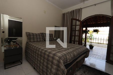 Suíte de casa à venda com 3 quartos, 180m² em Vila Tolstoi, São Paulo