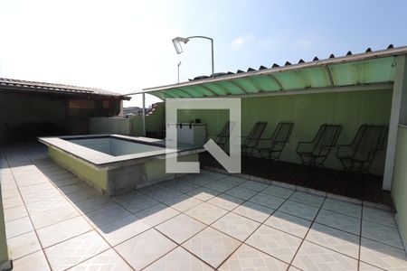 Casa à venda com 180m², 3 quartos e 3 vagasLazer com piscina