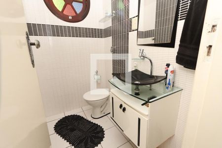 Casa à venda com 180m², 3 quartos e 3 vagasBanheiro Social