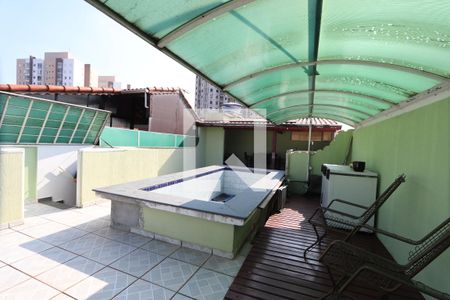 Casa à venda com 180m², 3 quartos e 3 vagasLazer com piscina