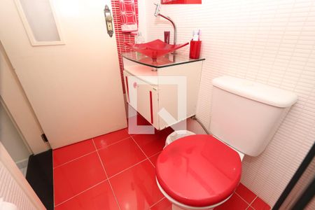 Casa à venda com 180m², 3 quartos e 3 vagasBanheiro da Suíte 2