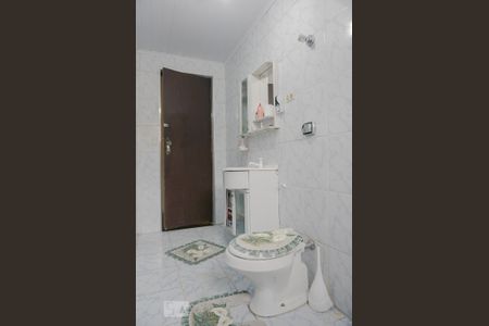 Casa à venda com 170m², 3 quartos e 4 vagasBanheiro