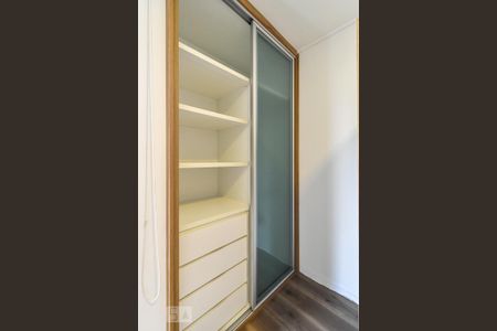 Apartamento à venda com 117m², 3 quartos e 2 vagasQuarto 2