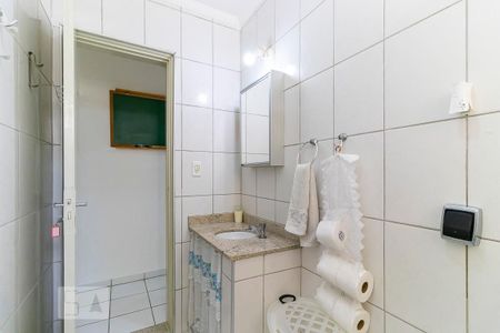 Studio à venda com 49m², 1 quarto e sem vaga Studio à venda com 49m², 1 quarto e sem vagaBanheiro