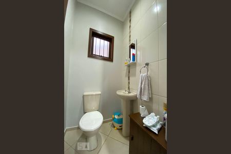 Casa à venda com 400m², 4 quartos e 3 vagasBanheiro de Serviço