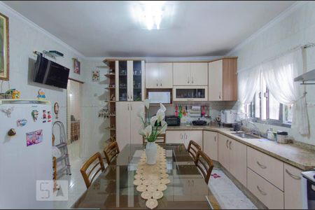 Casa à venda com 459m², 3 quartos e 5 vagas Casa à venda com 459m², 3 quartos e 5 vagasCozinha