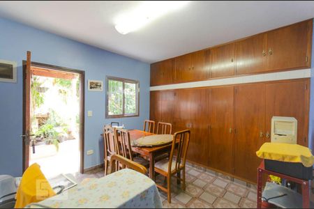 Casa à venda com 459m², 3 quartos e 5 vagas Casa à venda com 459m², 3 quartos e 5 vagasQuarto 2