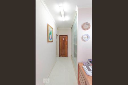 Casa à venda com 459m², 3 quartos e 5 vagas Casa à venda com 459m², 3 quartos e 5 vagasCorredor