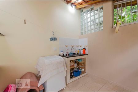 Casa à venda com 459m², 3 quartos e 5 vagas Casa à venda com 459m², 3 quartos e 5 vagasGaragem