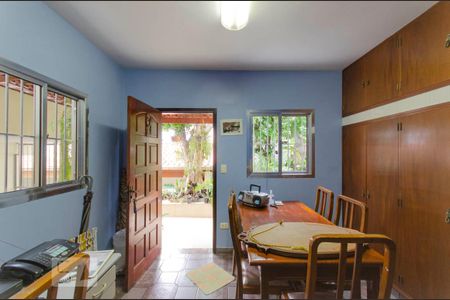 Casa à venda com 459m², 3 quartos e 5 vagas Casa à venda com 459m², 3 quartos e 5 vagasQuarto 2