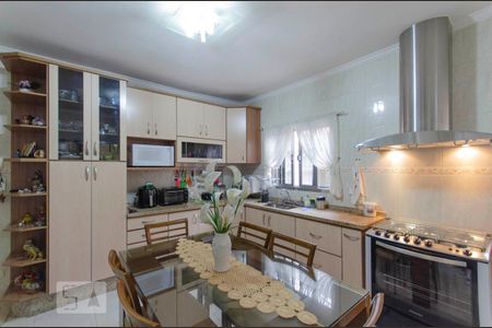 Casa à venda com 459m², 3 quartos e 5 vagas Casa à venda com 459m², 3 quartos e 5 vagasCozinha