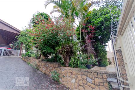 Casa à venda com 459m², 3 quartos e 5 vagas Casa à venda com 459m², 3 quartos e 5 vagasJardim