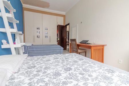 Apartamento à venda com 300m², 4 quartos e 1 vagaQuarto 2