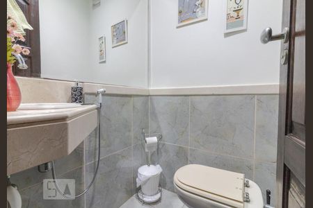 Apartamento à venda com 300m², 4 quartos e 1 vagaBanheiro 3