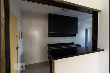 Apartamento para alugar com 74m², 3 quartos e 2 vagas Apartamento para alugar com 74m², 3 quartos e 2 vagasCozinha